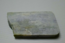 糸魚川産　翡翠原石　板