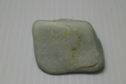 糸魚川産　翡翠原石