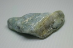 糸魚川産　翡翠原石