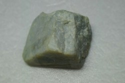 糸魚川産　翡翠原石　