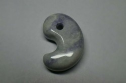 糸魚川産翡翠　勾玉　31mm