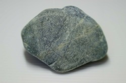 糸魚川産　翡翠原石