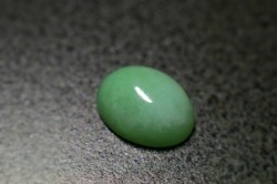 糸魚川産　本翡翠　ルース