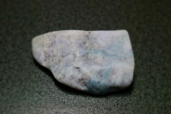 糸魚川産　翡翠原石