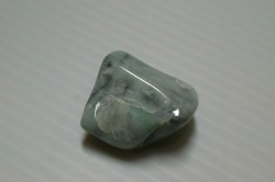 糸魚川産　翡翠原石