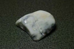 糸魚川産　翡翠原石　