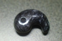 糸魚川産翡翠　勾玉　29mm