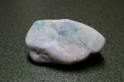 糸魚川産　翡翠原石