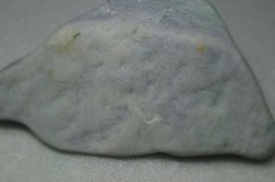 糸魚川産　ラベンダー原石