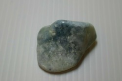 糸魚川産　翡翠原石　
