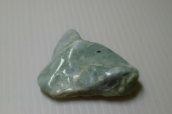 糸魚川産　翡翠原石　