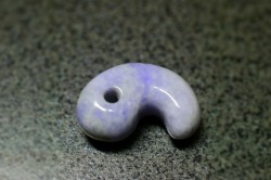 糸魚川産翡翠　勾玉　20mm