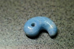 糸魚川産翡翠　勾玉　20mm