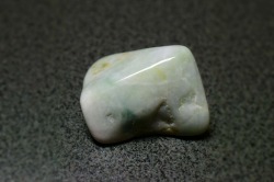 糸魚川産　翡翠原石