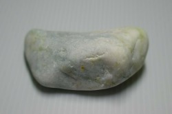 糸魚川産　翡翠原石