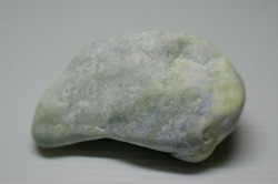 糸魚川産　翡翠原石