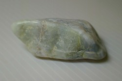 糸魚川産　翡翠原石　