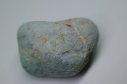 糸魚川産　翡翠原石　