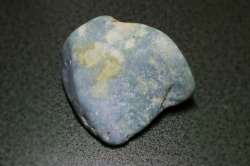 糸魚川産　翡翠原石