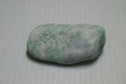 糸魚川産　翡翠原石