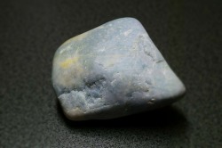糸魚川産　翡翠原石