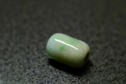 管玉
