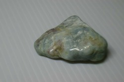糸魚川産　翡翠原石　