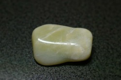 糸魚川産　翡翠原石　