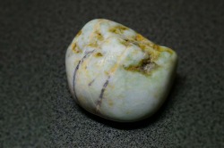糸魚川産　海石