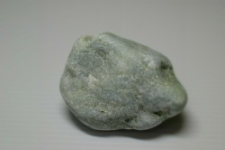 糸魚川産　翡翠原石