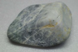 糸魚川産　翡翠原石　