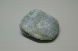 糸魚川産　翡翠原石