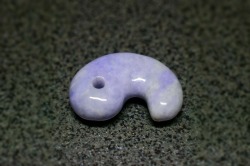 糸魚川産翡翠　勾玉　21mm