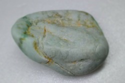 糸魚川産　翡翠原石　