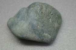 糸魚川産　翡翠　原石　