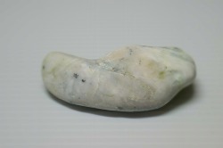 糸魚川産　翡翠原石
