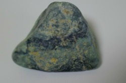 糸魚川産　翡翠原石　