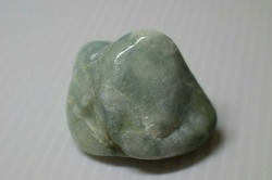 糸魚川産　翡翠原石　