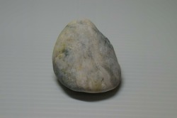 糸魚川産　翡翠原石