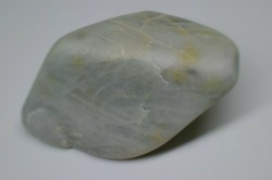 糸魚川産　翡翠原石