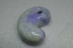 糸魚川産　勾玉 29mm