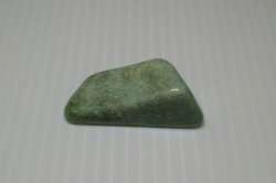 糸魚川産　翡翠原石　