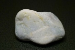 糸魚川産　翡翠原石