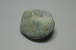 糸魚川産　翡翠原石