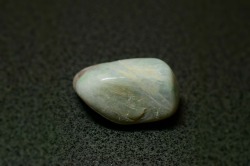 糸魚川産　翡翠原石