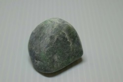 糸魚川産　翡翠原石