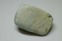 糸魚川産　翡翠原石
