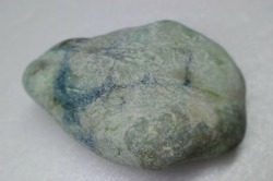 糸魚川産　翡翠原石　
