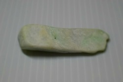 糸魚川産　翡翠原石