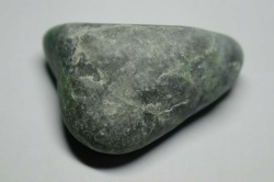 糸魚川産　翡翠原石
